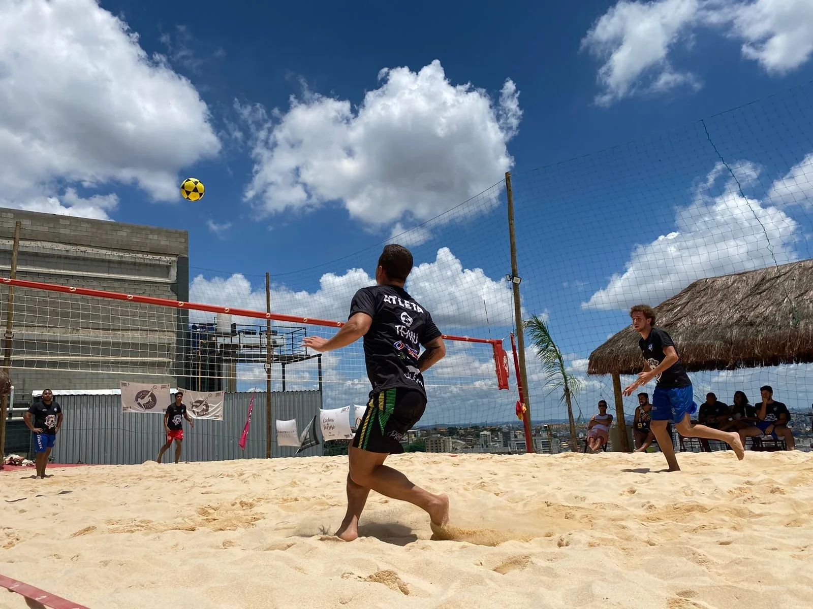 Areia especial para quadras de Beach Esportes da Minerações Gerais